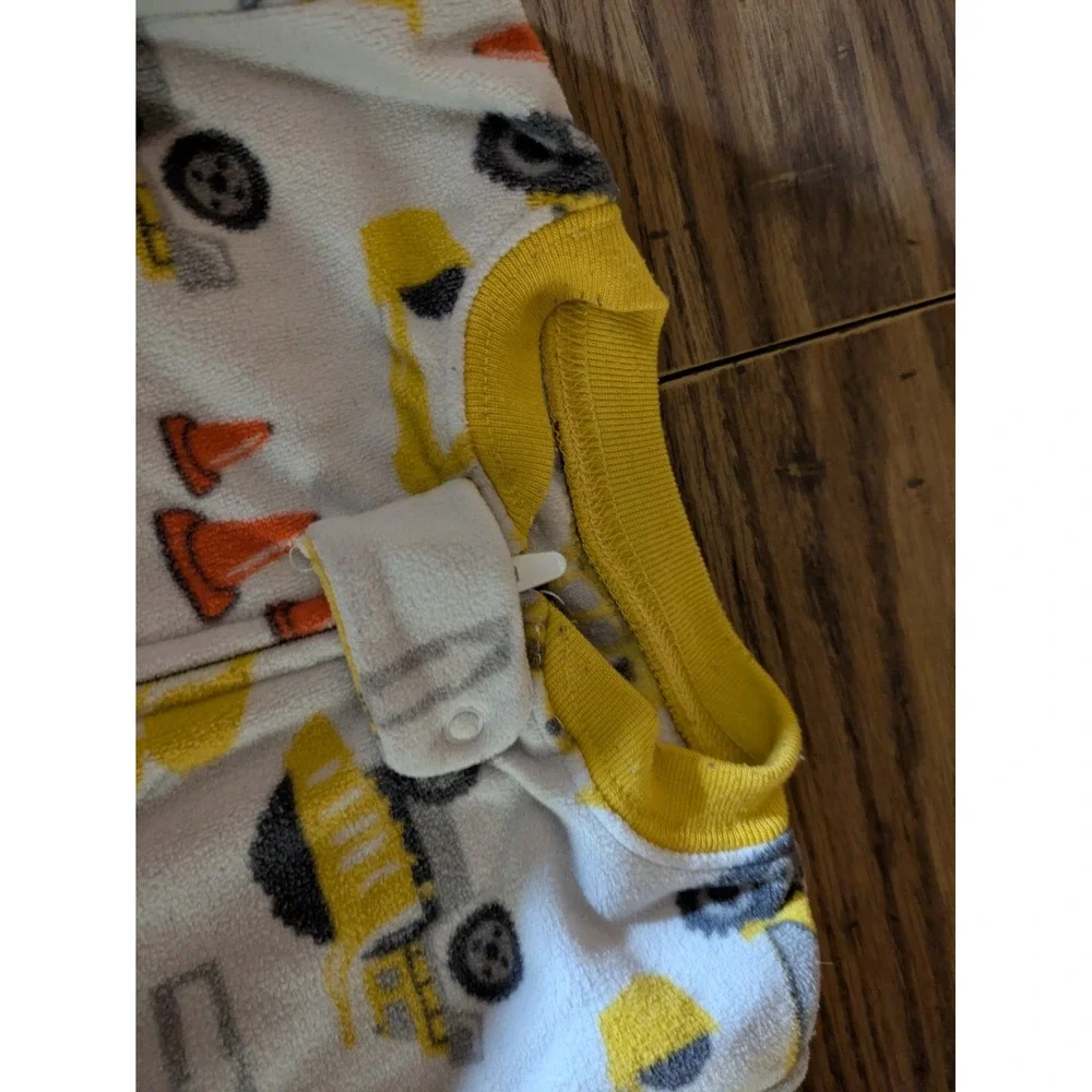 Carters Toddler Boy 18M Fleece Footed Sleeper and Pajama Top Construction Set